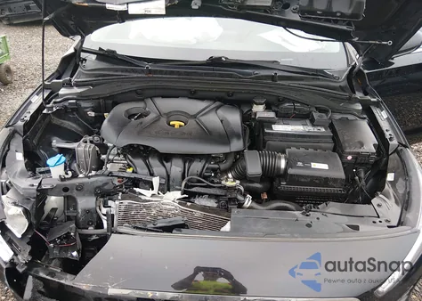 2019 Hyundai Elantra Gt z USA, uszkodzony, nr VIN KMHH35LE6KU090695